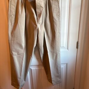 Men’s chino pants
